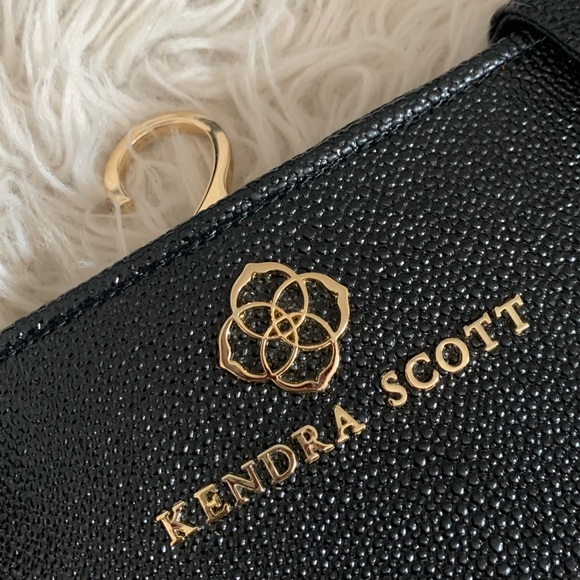 Kendra Scott travel jewelry case - Picture 4 of 4